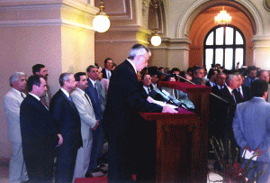 Fotografie de la 23 iunie 1995, în Banca Naţională, unde a avut loc inaugurarea BVB. Fotografie de la 23 iunie 1995, în Banca Naţională, unde a avut loc inaugurarea BVB.